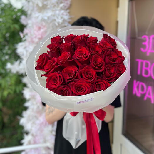 Красные розы