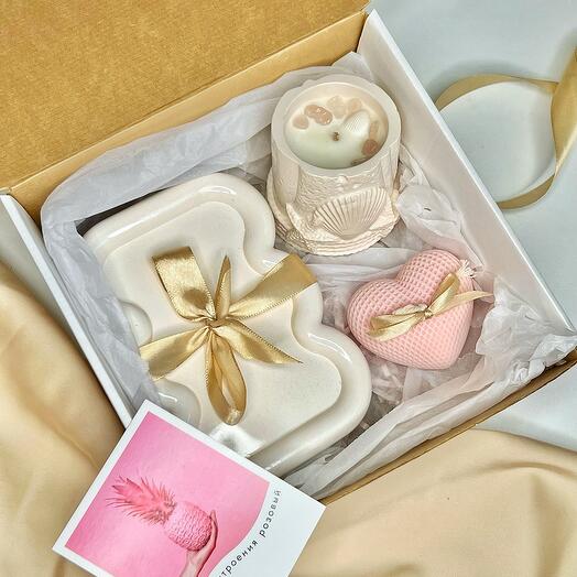 Подарочный набор с Ароматической свечей с натуральными камнями розового кварца - аромат - Лимонад черная смородина