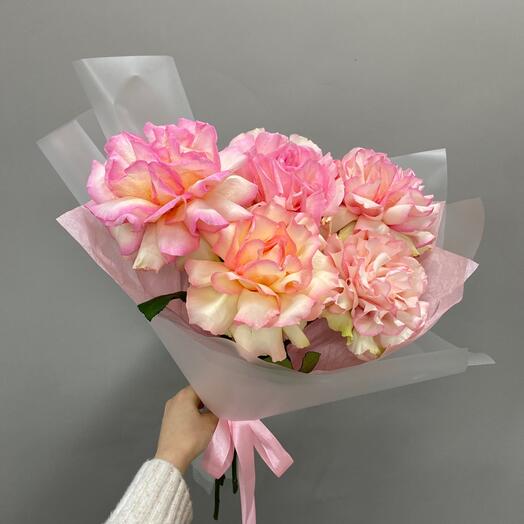 Роза 5 штук в упаковке