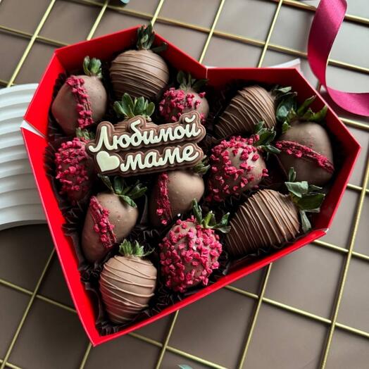 Клубника в шоколаде "Винтаж" для мамы