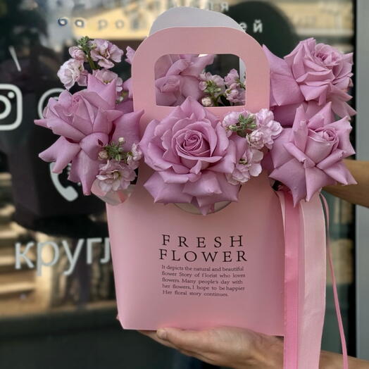 Цветы в сумочке «Fresh»