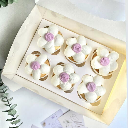 Капкейки 6 штук для мамы, девушки, жены