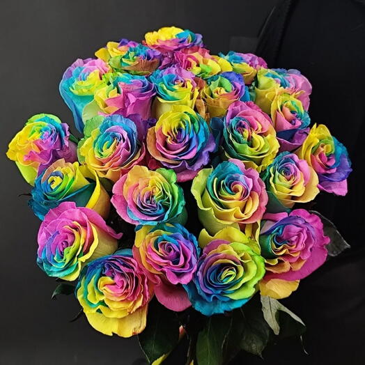 Букет 25 радужных роз