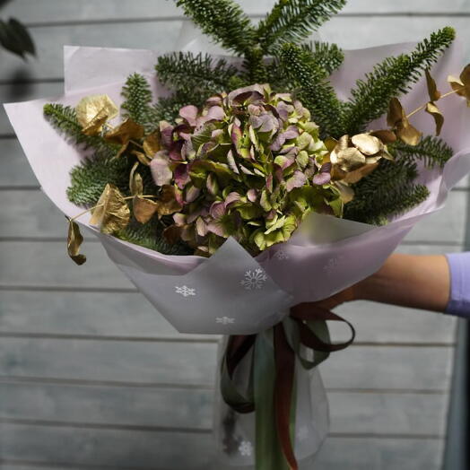 Букет из сухоцветов, эвкалипта и нобилиса