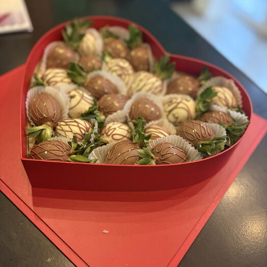 Клубничное сердце ♥️