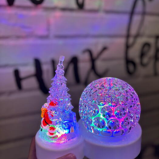 Светящийся шар с елочкой и дедом морозом