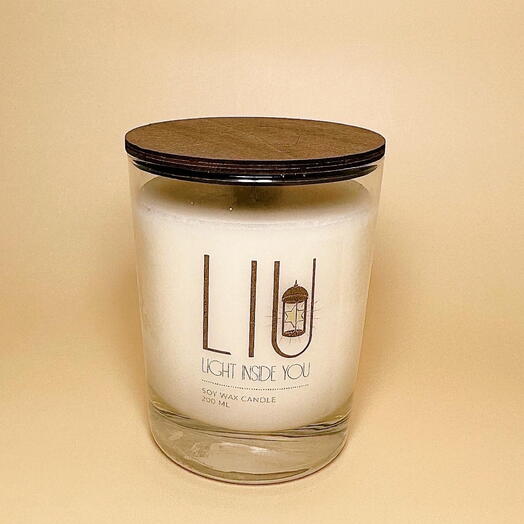 Ароматическая свеча с деревянным фитилем black vanilla