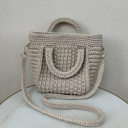 Сумка вязаная ручной работы