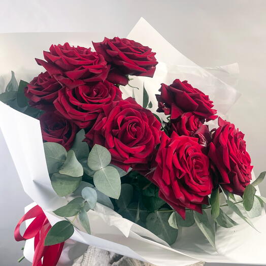 9 roses with eucalyptus