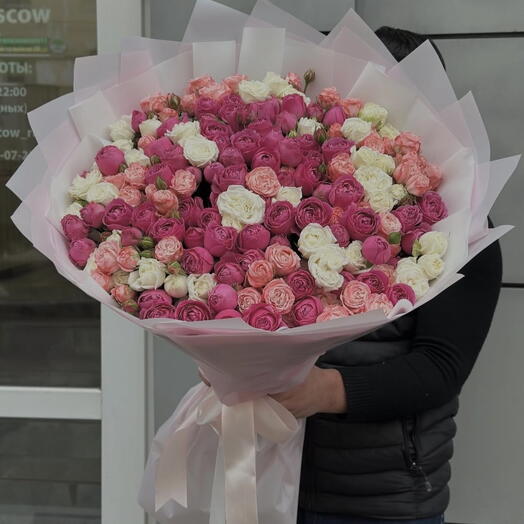 Пионовидные кустовые розы