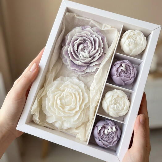 Подарочный набор интерьерных свечей «Пионы»