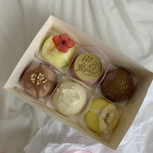 Моти к 8 марта для мамы, бабушки , подруги или коллеги