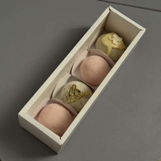 Моти на 8 марта