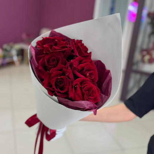 Букет из красных роз