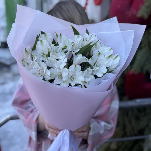 Букет белая альстромерия