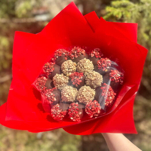 Chocolate-covered strawberries bouquet "Dark Night"
