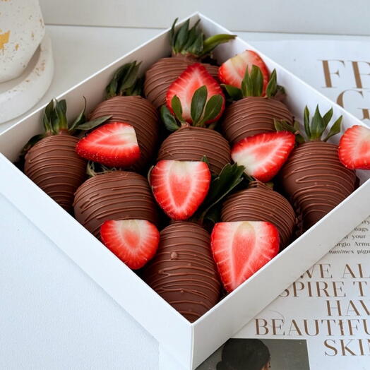 Клубника в шоколаде 🍓