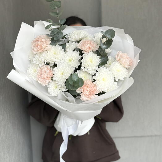 Австорский букет: диантус брют и кустовая белая хризантема Алтай 💐