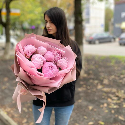 Букет пионов «пломбирные шарики 🍨»