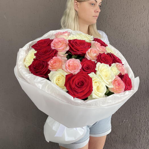Букет из роз микс 25