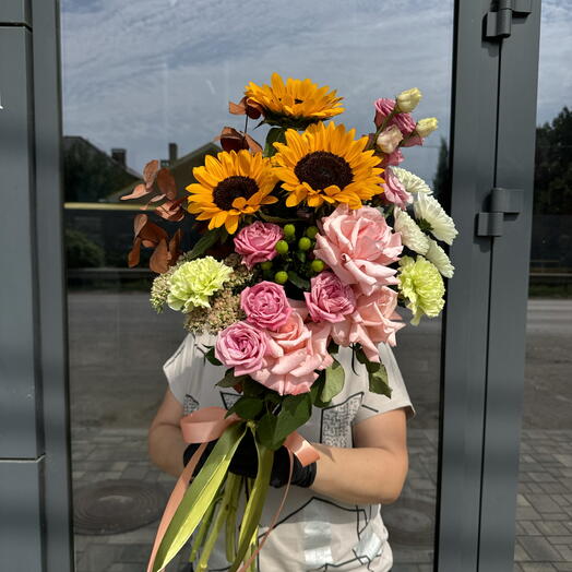 Букет из подсолнухов без упаковки