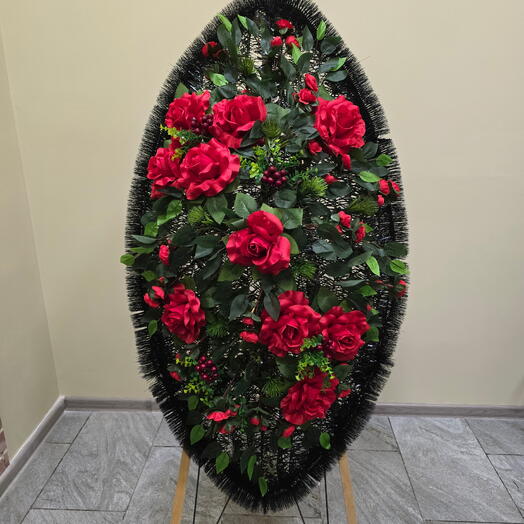 Классический венок 1.4м красные розы