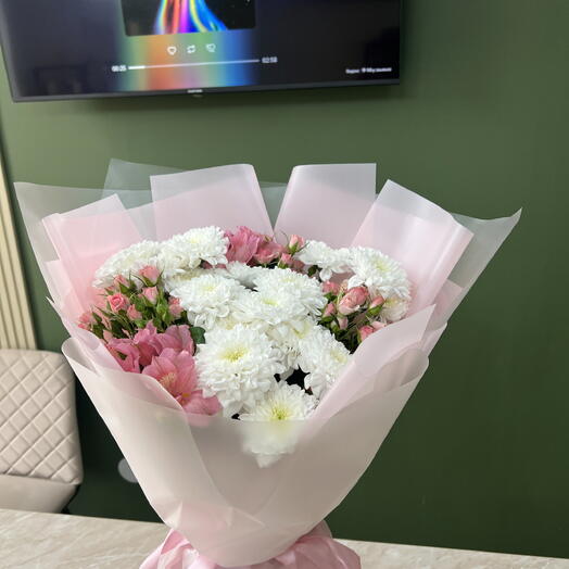 Букет с кустовой розой 🌸