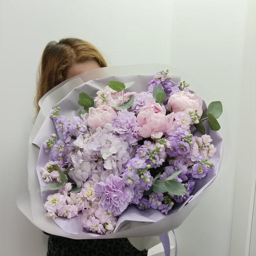 Авторский букет пион, маттиола, диантус, эвкалипт 578990