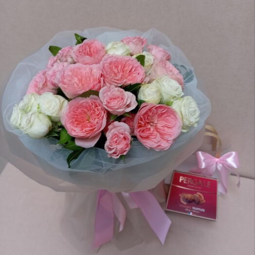 Peony Roses and Spray Roses Bouquet + Pergale chocolate