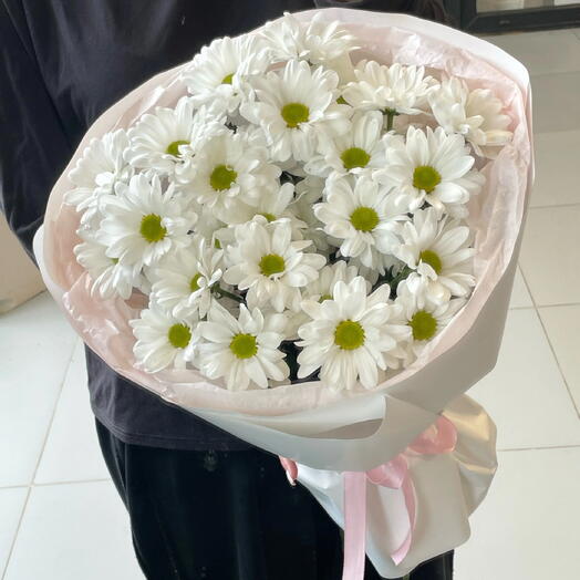 Букет из 5 кустовых хризантем Бакарди