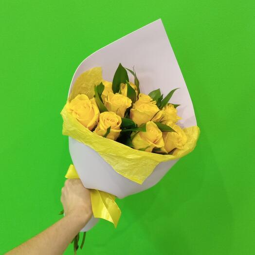 Bouquet of yellow roses