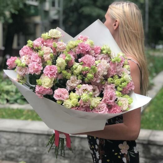 Букет "Охапка эустомы"