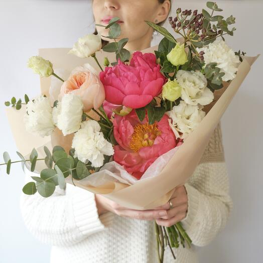 11. Bouquet with peonies and a peony-shaped rose