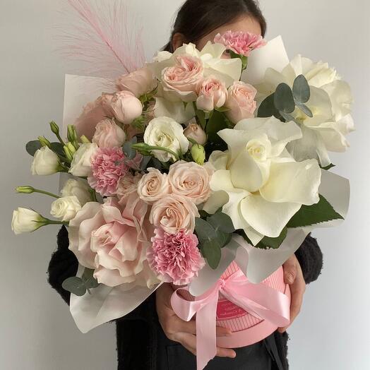 Цветы в коробке