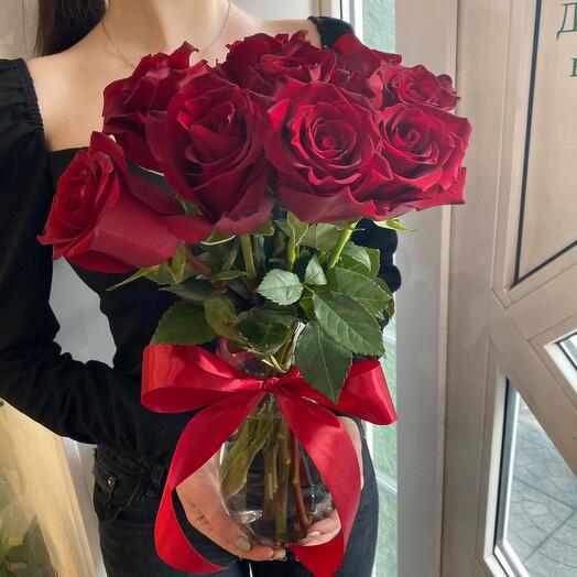 Rosas en un jarrón