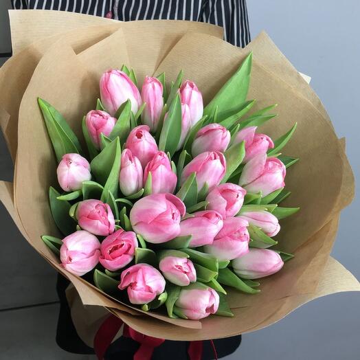 25 tulips