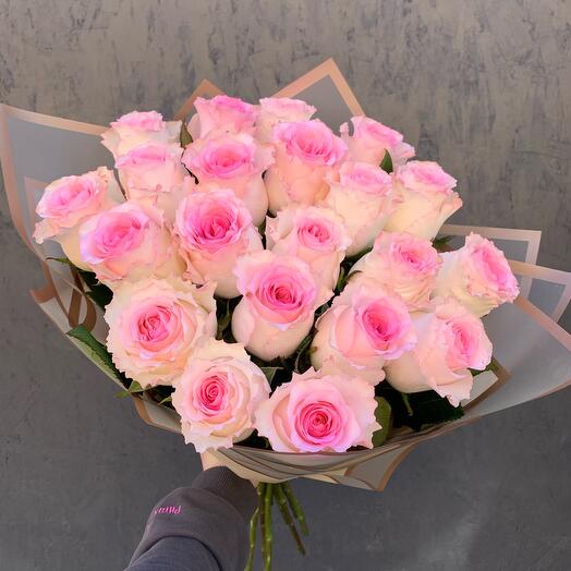 Bouquet of 21 pink roses "Mandala"