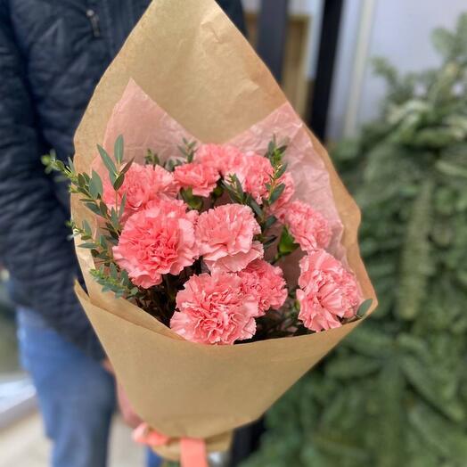 Моно букет из 11 диантусов