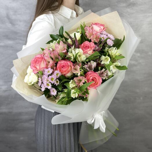 Bouquet with roses Dario