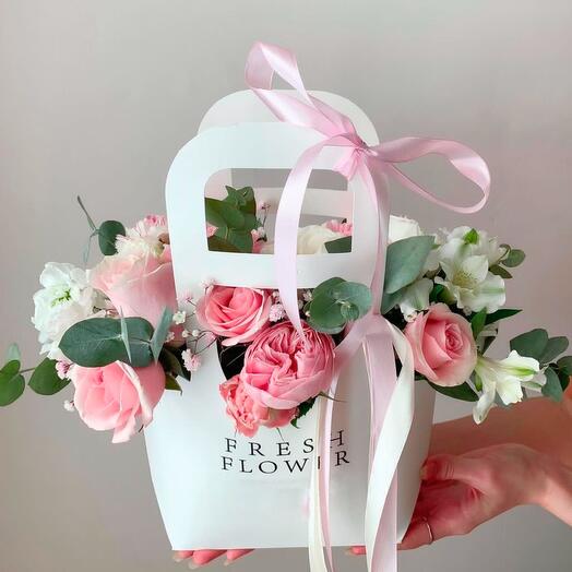 Flowers in the handbag S