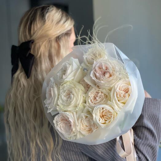 11 Парфюмированных, пионовидных роз White O Hara