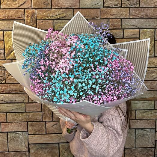 Монобукет из радужной гипсофилы