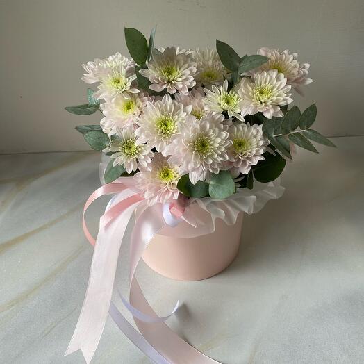 Коробочка с хризантемой