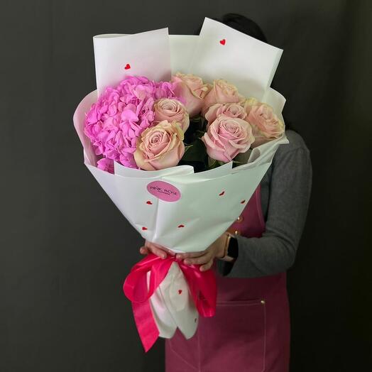 Гортензии и розы 💖