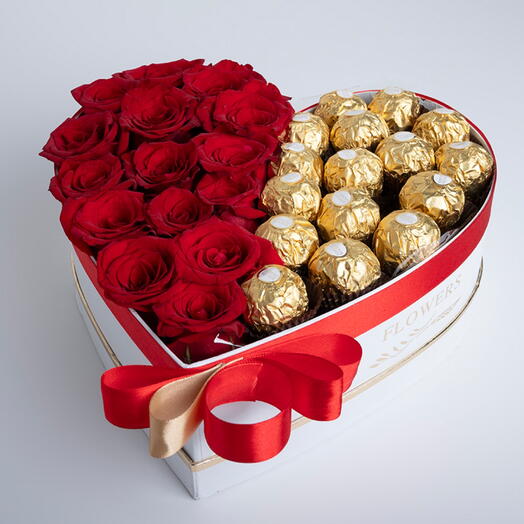 Red Roses With Chocolate Box W