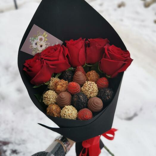 Клубника в шоколаде + розы Black