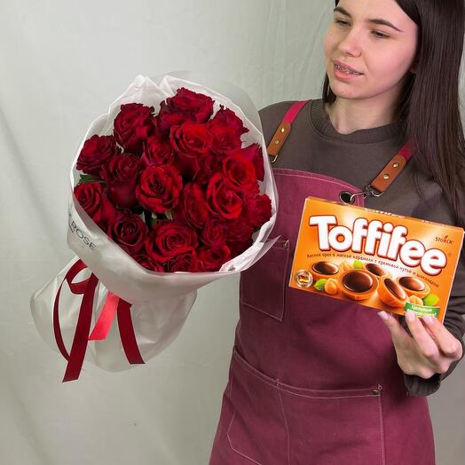 15 красных роз + тофифи