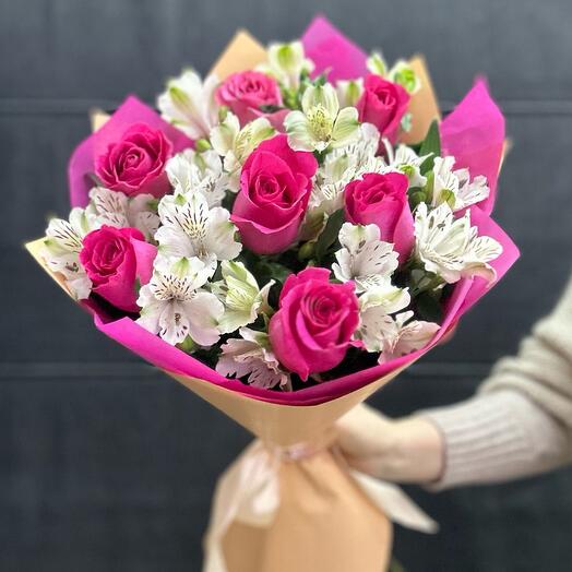 Roses with alstroemeria