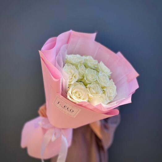 11pcs White roses