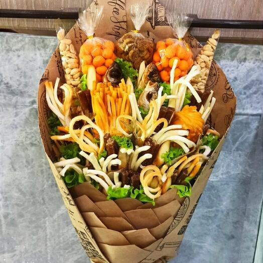 Мужской букет с рыбой и сыром
